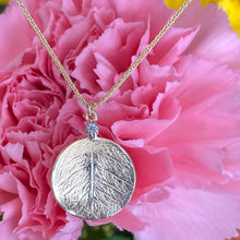 Load image into Gallery viewer, Leaf Print & Diamond Necklace in Yellow Gold