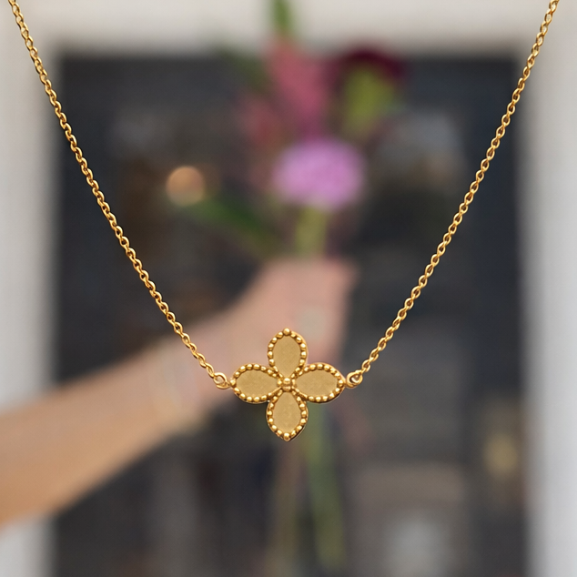 Golden Signature Quatrefoil Necklace