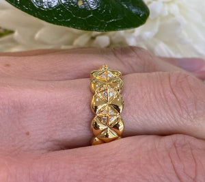 18K Yellow Gold Diamond Pyramid Ring