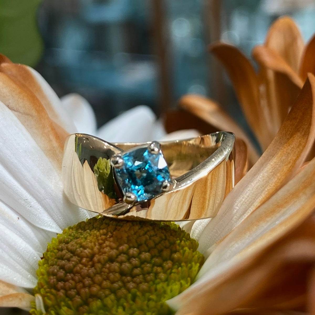Golden Current Blue Zircon Ring