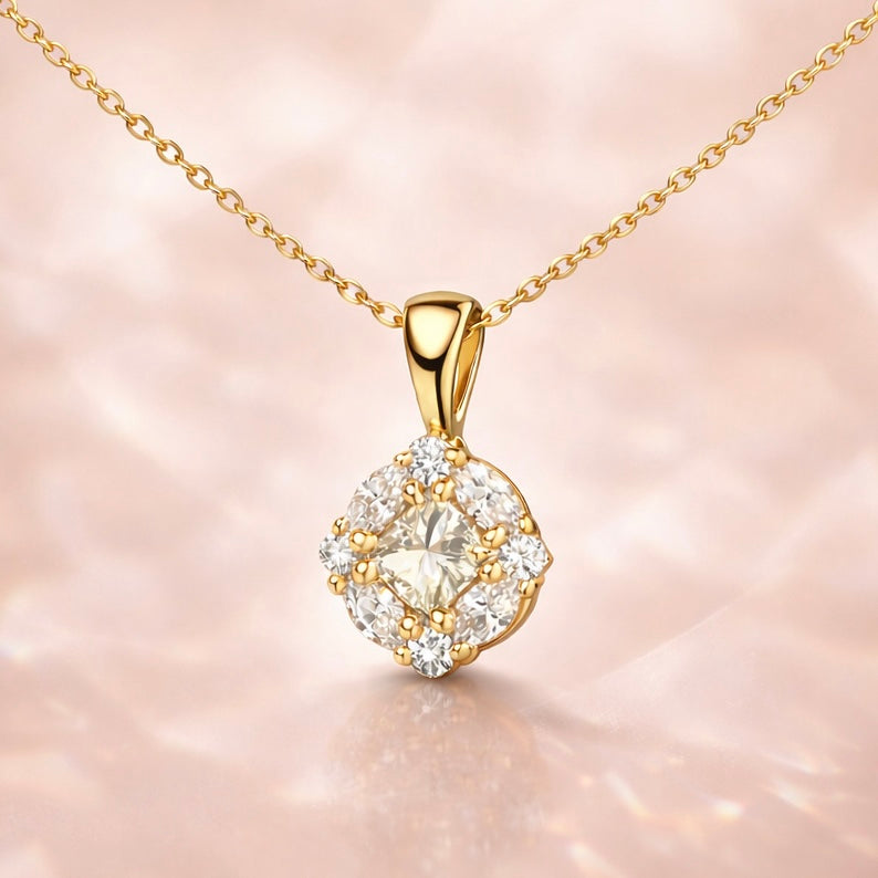 The Facet Allure Diamond Necklace