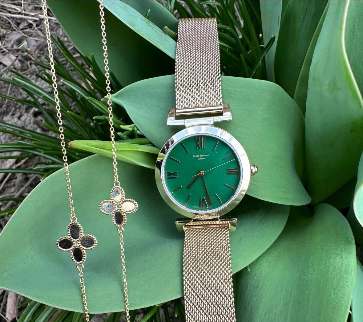 Forest Green Mother of Pearl Gold Mesh Bracelet Watch