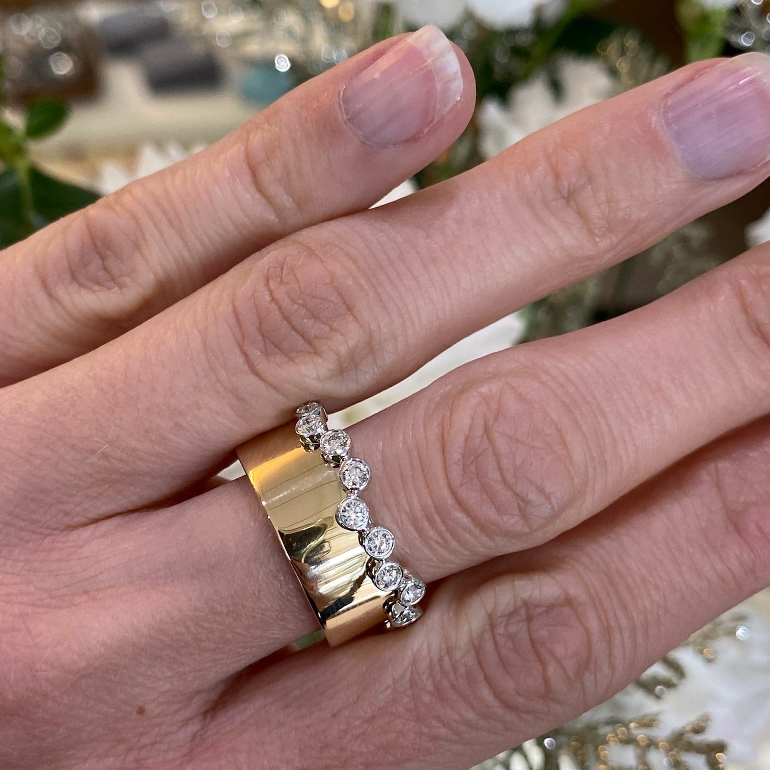 The Golden Bubble Cigar Ring