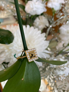 18K Yellow Gold Diamond Halo Pyramid Ring