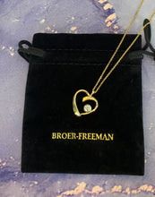 Load image into Gallery viewer, Vintage Open Heart Diamond Inset Necklace
