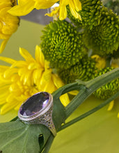 Load image into Gallery viewer, White Gold Vintage Oval Amethyst Ring
