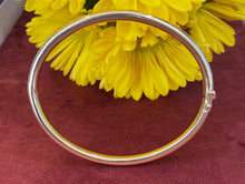 Load image into Gallery viewer, Yellow Gold 4mm Polished Bangle Bracelet

