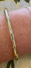 Load image into Gallery viewer, Yellow Gold 4mm Polished Bangle Bracelet

