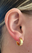 Load image into Gallery viewer, Yellow Gold Leaf Band Hoop Earrings
