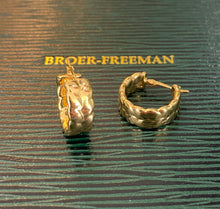 Load image into Gallery viewer, Yellow Gold Leaf Band Hoop Earrings

