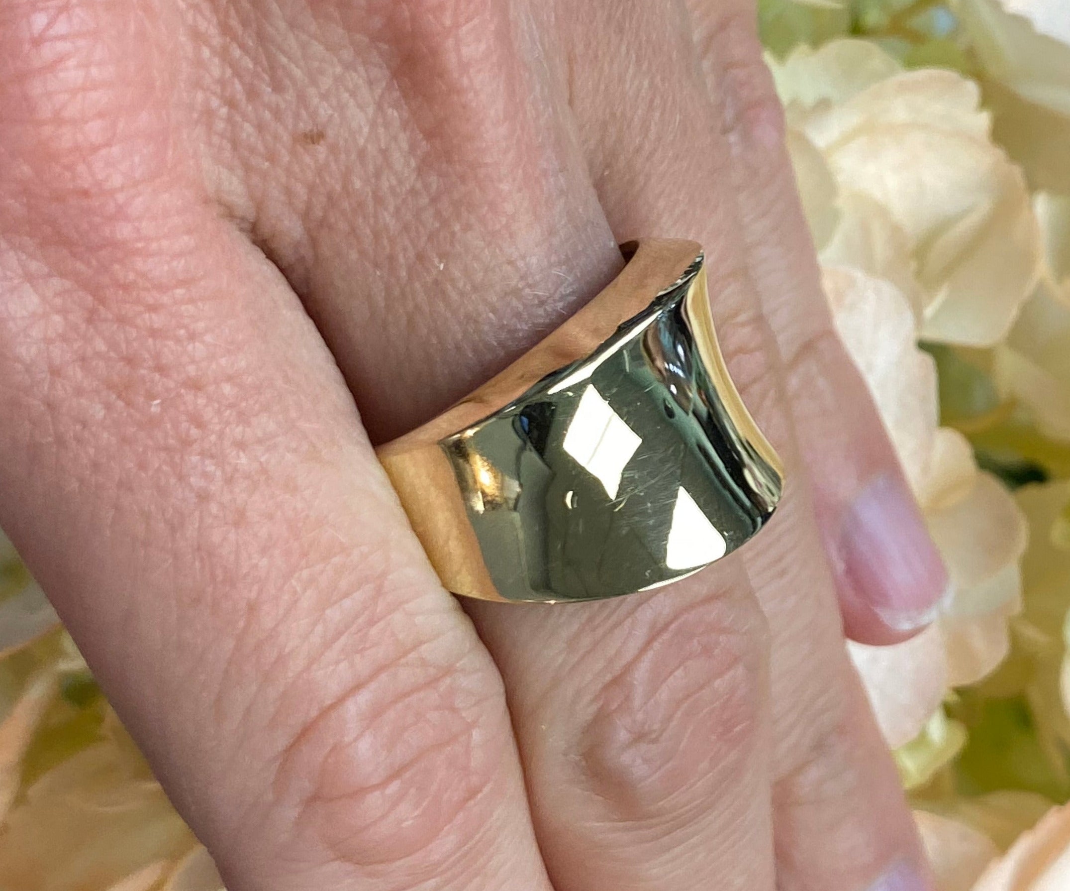 Yellow Gold Concave Wide Band Ring