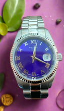 Load image into Gallery viewer, Purple Dial Silver Bracelet Watch
