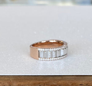 Two Tone Stair-Step Flash Diamond Band