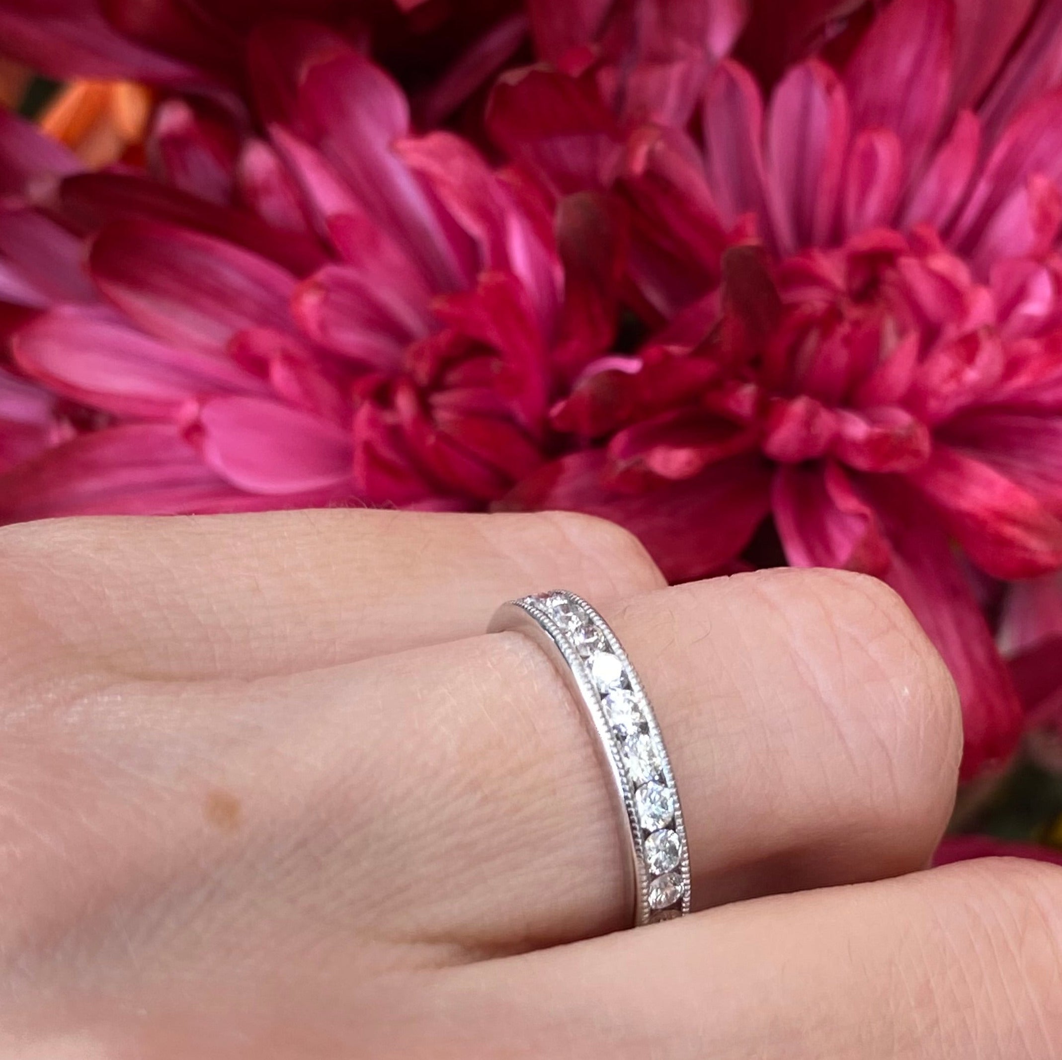 Vintage Round Diamond Band