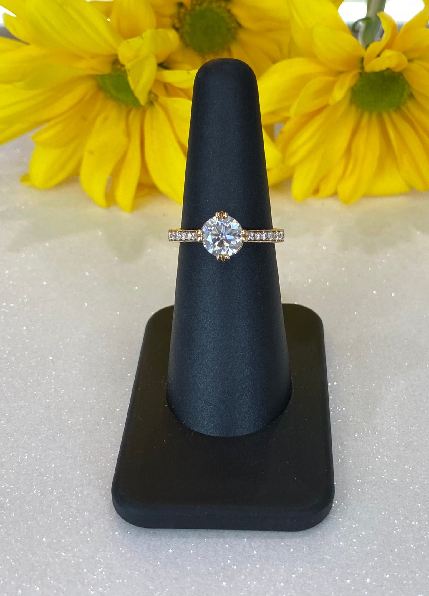 Yellow Gold Round Diamond Hand Engraved Engagment Ring