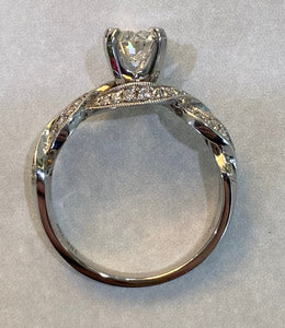 Oval Diamond Twist Band Ring