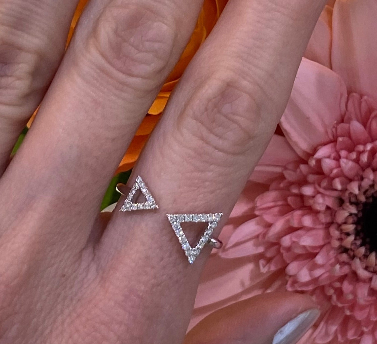 White Gold Double Triangle Tension Ring