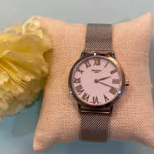 Load image into Gallery viewer, White Dial Silver Toned Mesh Bracelet Watch
