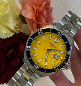 Yellow Dial Blue Accent Silver Toned Bracelet Diver's Watch