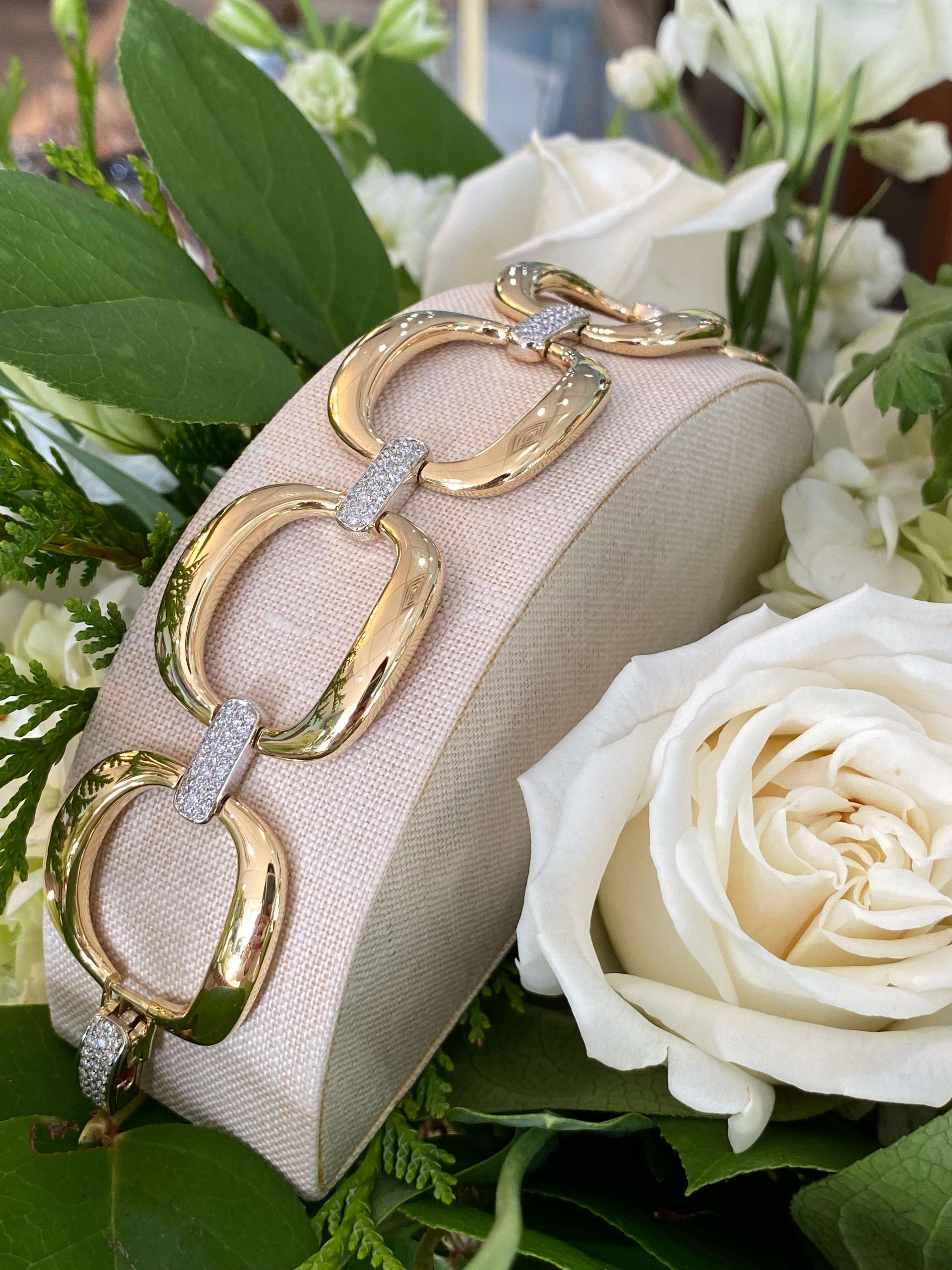 18K Gold and Diamond Square Link Bracelet