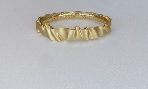 18K Gold Satin Finish Wavy Gold Bangle