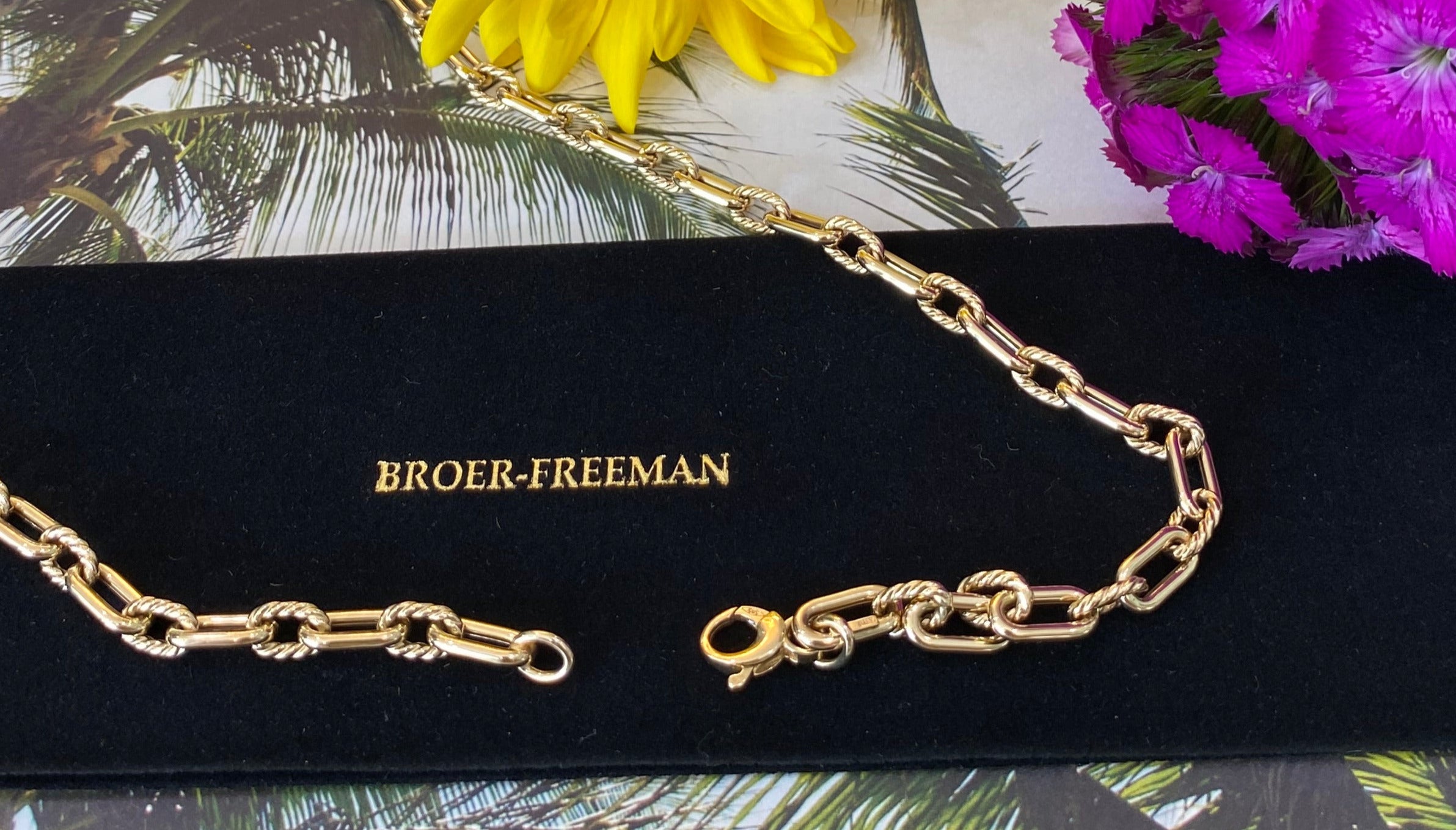 14K Yellow Gold Textured Oval and Paper Clip Link Chain