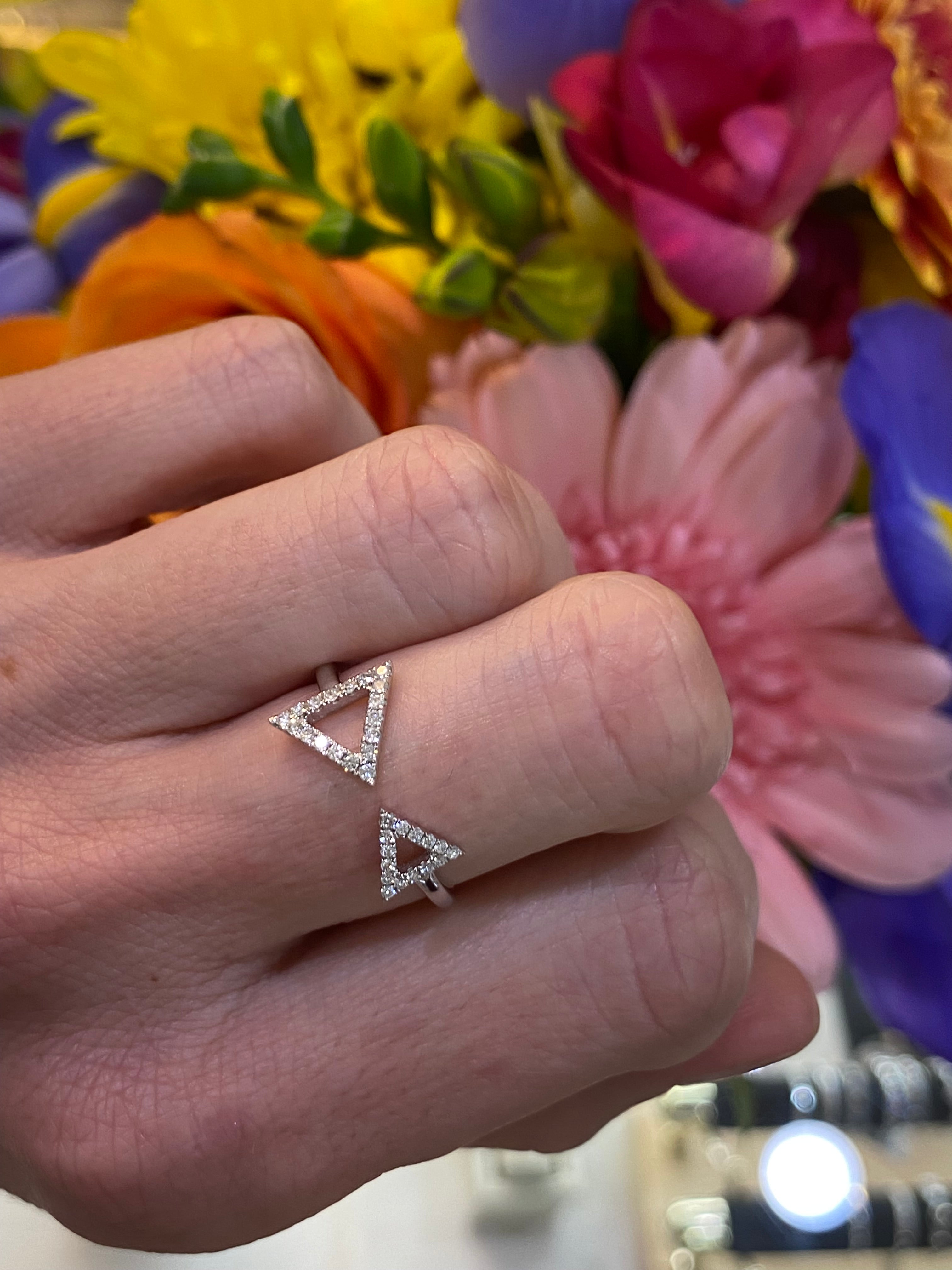 White Gold Double Triangle Tension Ring