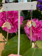 Load image into Gallery viewer, Earrings Of The Fuchsia
