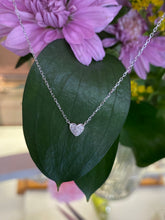 Load image into Gallery viewer, Dainty Heart Necklace

