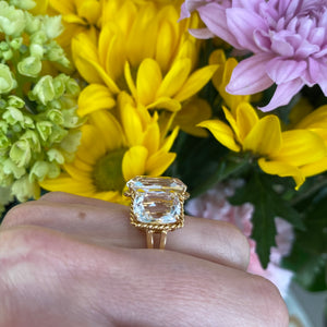 Rock Crystal & 18K Yellow Gold 3 Stone Ring 🤍