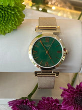 Load image into Gallery viewer, Forest Green Mother of Pearl Gold Mesh Bracelet Watch
