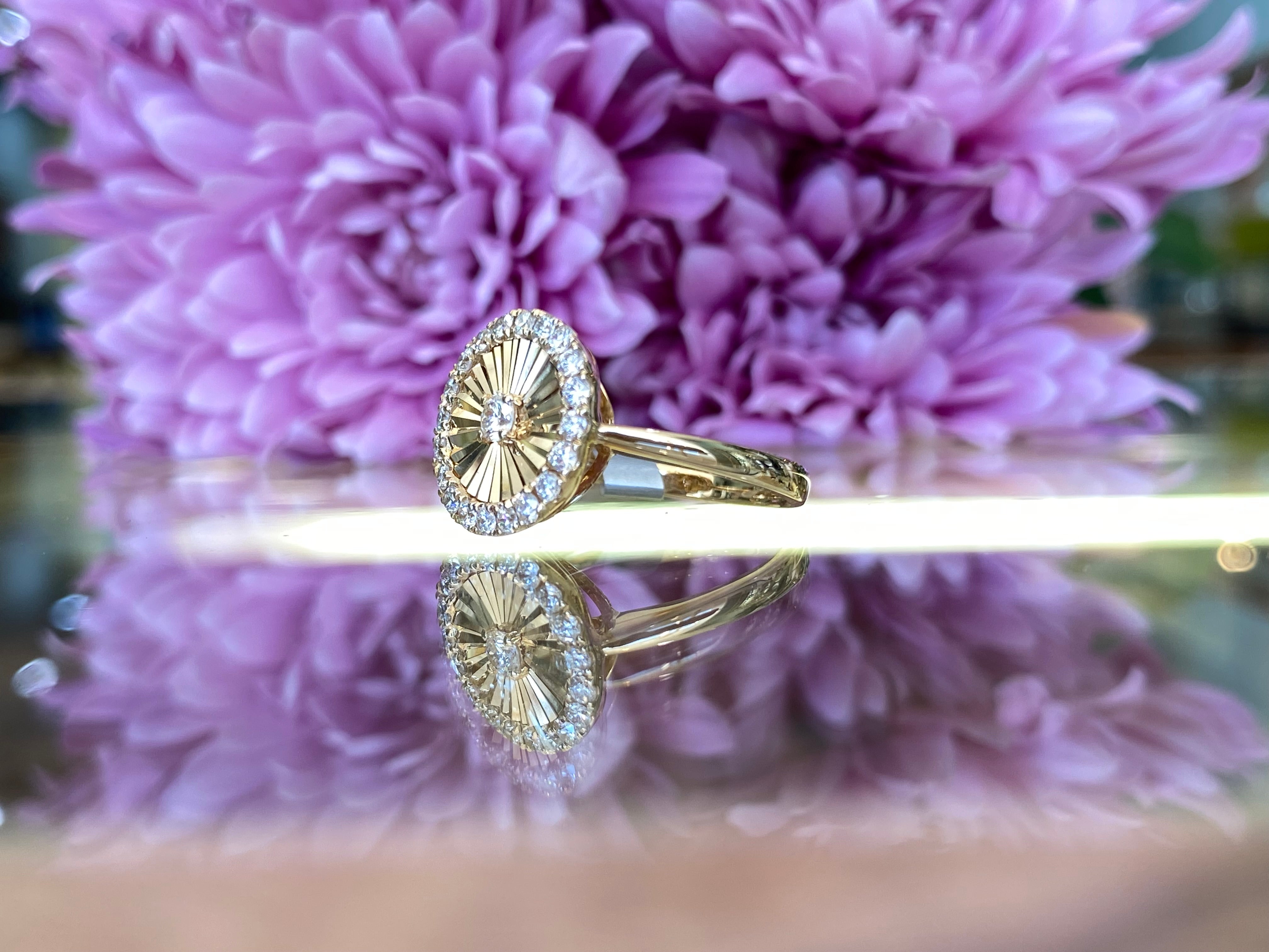 Sunburst Gold & Diamond Retro Style Ring in Yellow Gold