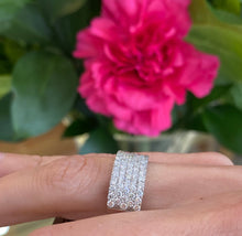 Load image into Gallery viewer, Five Row Diamond Pavé Band

