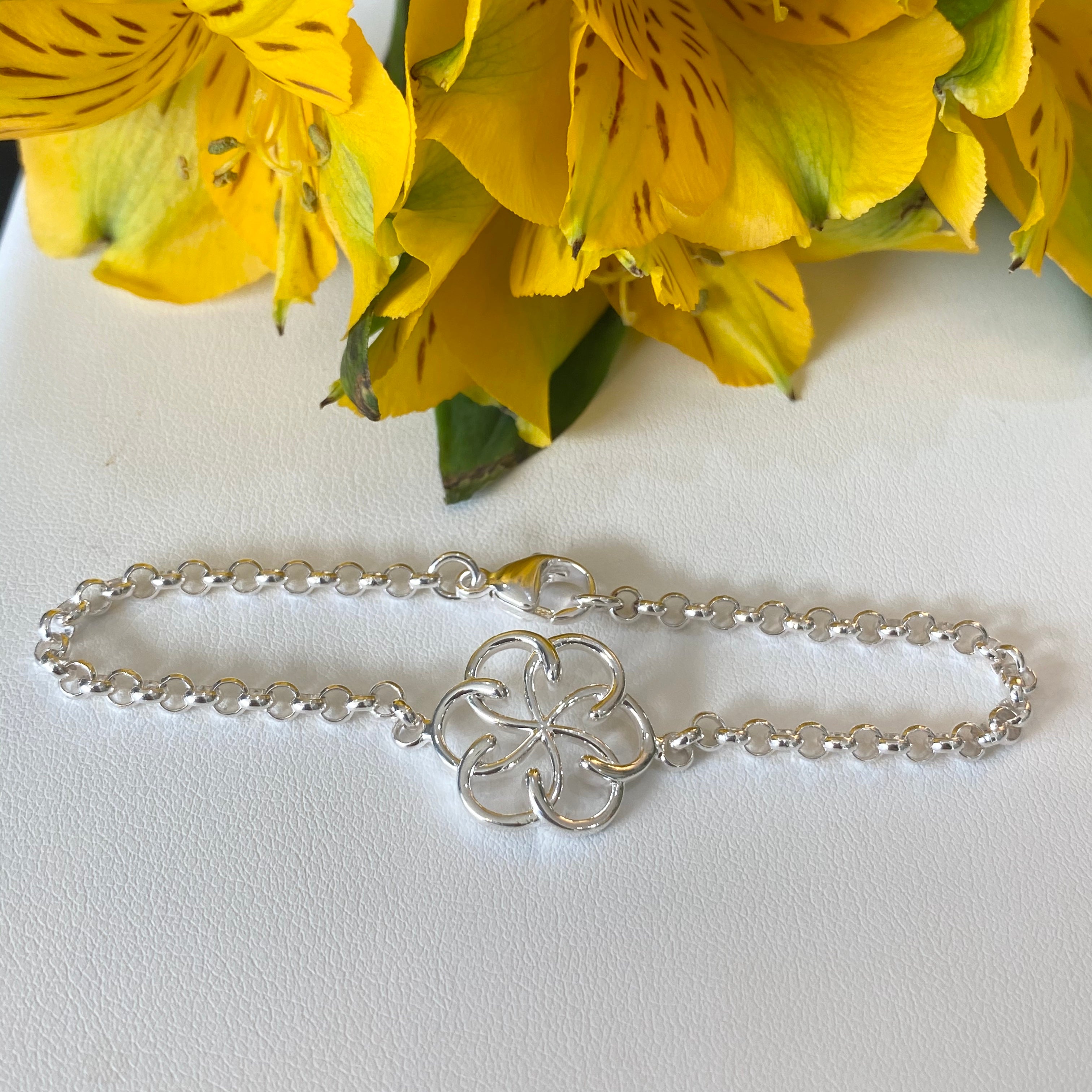 Sterling Silver Single Celtic Knot Link Bracelet