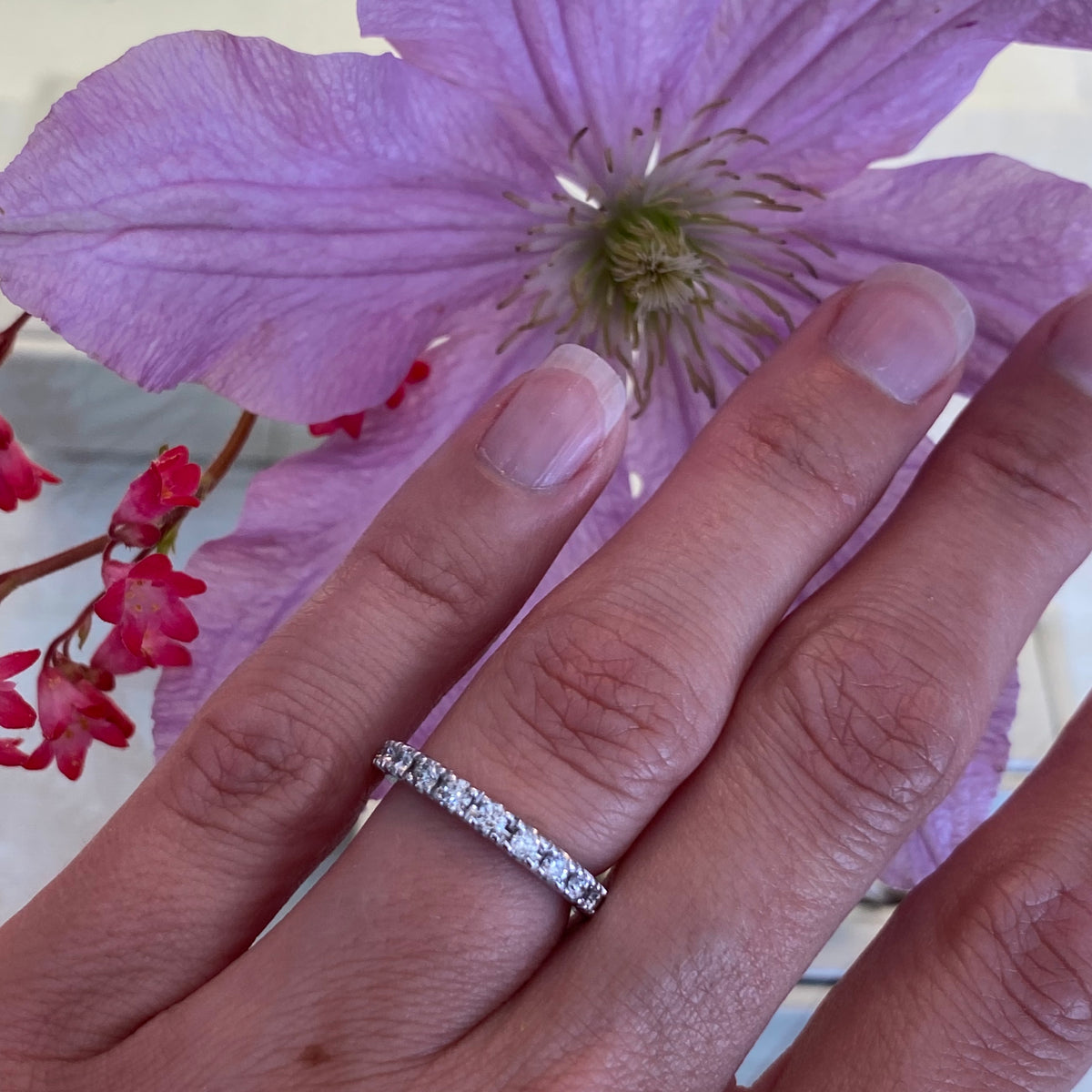 Classic Round Diamond Band